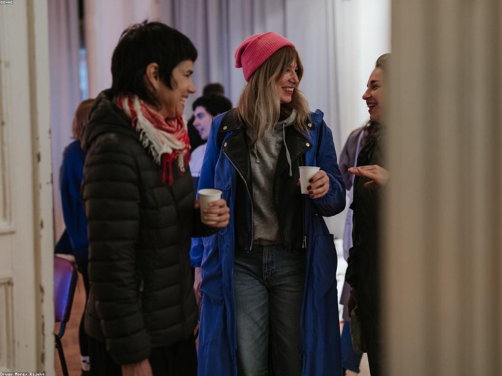 ការបង្ហាញល្បែង: បច្ចេកវិជ្ជានិងការបញ្ចូលចិត្តល្បែង